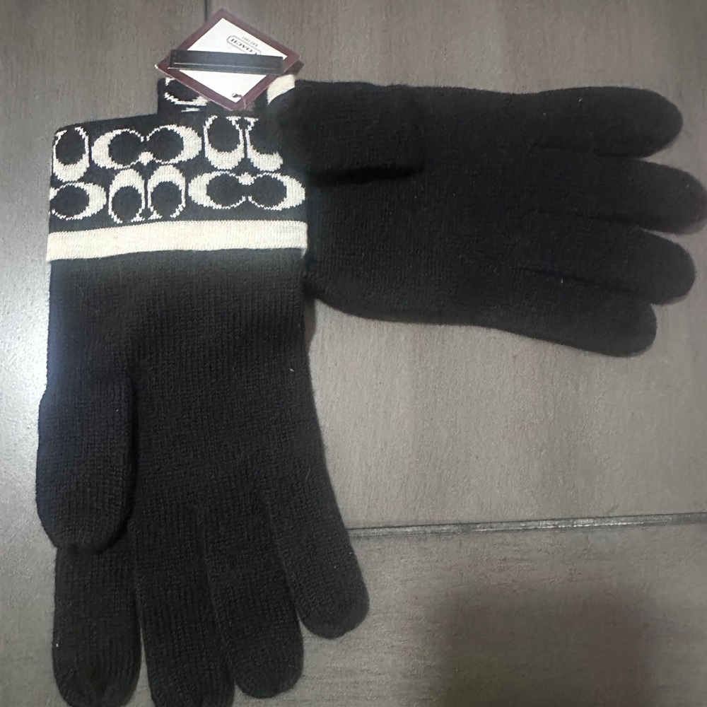Coach Black and White Women's Gloves